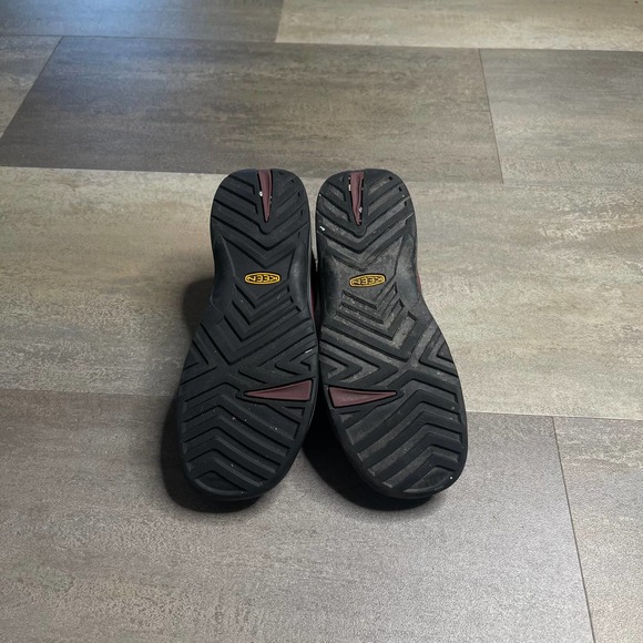 SOLD Keen Reisen Womens Shoes 9 - Picture 4 of 4